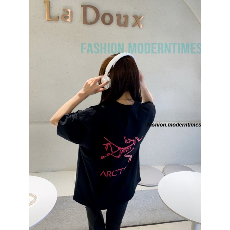 Arc Teryx - Large Logo Printed Short Sleeve T-shirt On The Back
